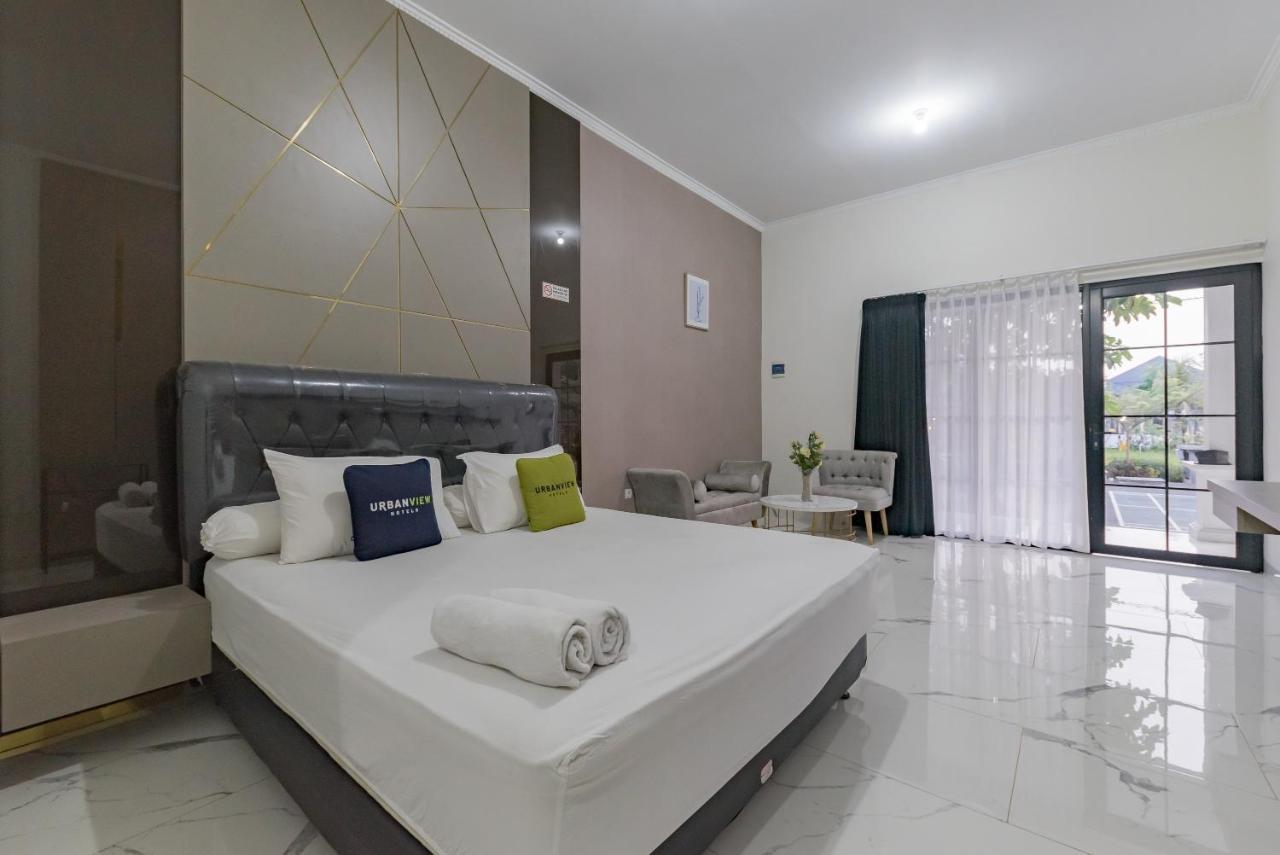 Urbanview Hotel Khayrizsan Tasikmalaya By Reddoorz Esterno foto