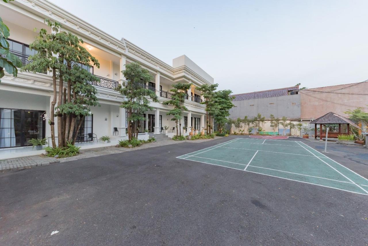 Urbanview Hotel Khayrizsan Tasikmalaya By Reddoorz Esterno foto
