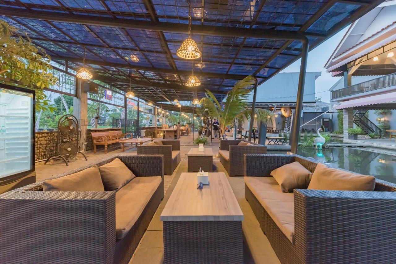 Urbanview Hotel Khayrizsan Tasikmalaya By Reddoorz Esterno foto
