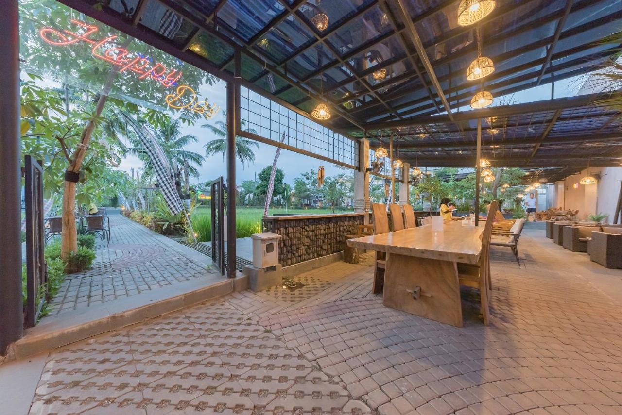 Urbanview Hotel Khayrizsan Tasikmalaya By Reddoorz Esterno foto
